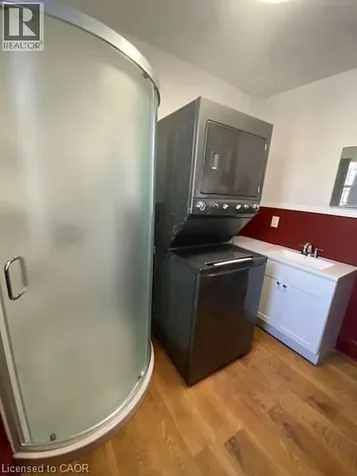 432 Queen Street South Kitchener ON N2G 1W7