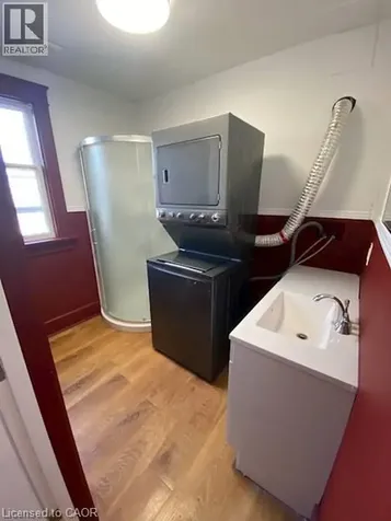 432 Queen Street South Kitchener ON N2G 1W7