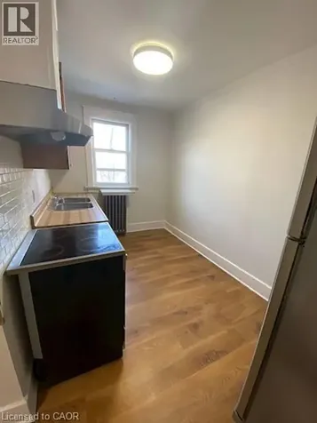 432 Queen Street South Kitchener ON N2G 1W7