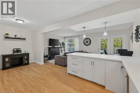 475 Annapolis Court Waterloo ON N2K 4E7