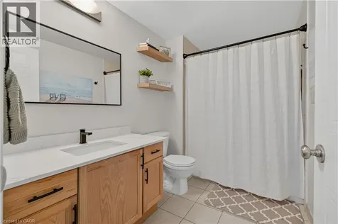 475 Annapolis Court Waterloo ON N2K 4E7