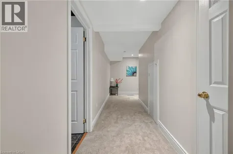 475 Annapolis Court Waterloo ON N2K 4E7