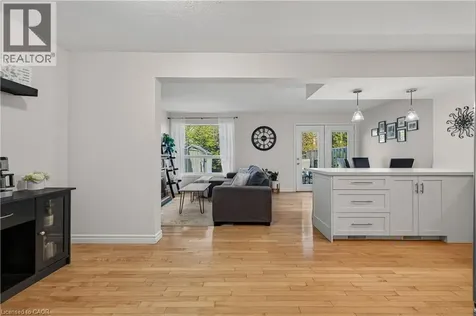 475 Annapolis Court Waterloo ON N2K 4E7