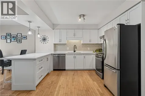 475 Annapolis Court Waterloo ON N2K 4E7