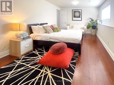 124 Culloden Crescent Ottawa ON K2J 5Z9
