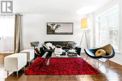 124 Culloden Crescent Ottawa ON K2J 5Z9