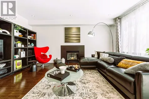 124 Culloden Crescent Ottawa ON K2J 5Z9