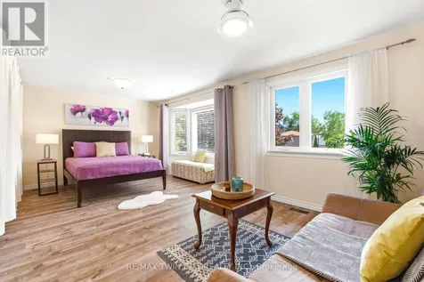 171 Herron Place Waterloo ON N2T 1H2