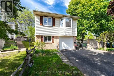 171 Herron Place Waterloo ON N2T 1H2