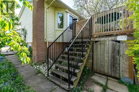 171 Herron Place Waterloo ON N2T 1H2