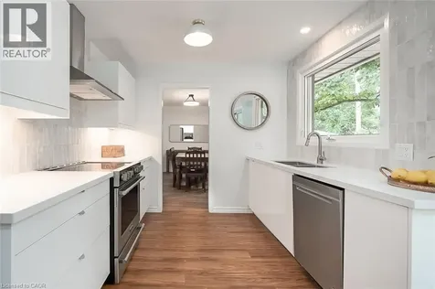 406 Oakwood Drive Burlington ON L7N 1X2