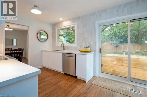 406 Oakwood Drive Burlington ON L7N 1X2