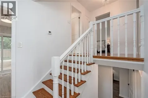 406 Oakwood Drive Burlington ON L7N 1X2