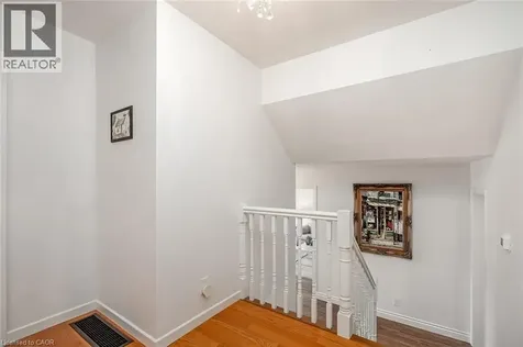 406 Oakwood Drive Burlington ON L7N 1X2