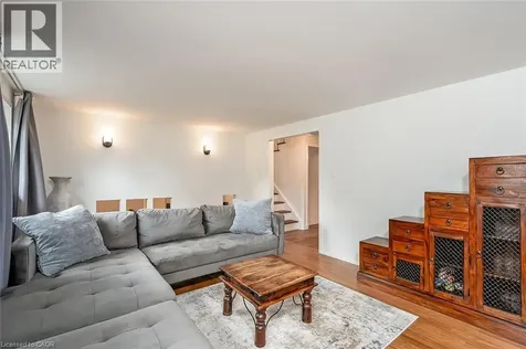 406 Oakwood Drive Burlington ON L7N 1X2