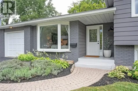 406 Oakwood Drive Burlington ON L7N 1X2