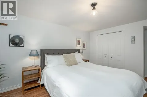 406 Oakwood Drive Burlington ON L7N 1X2