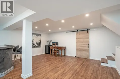 406 Oakwood Drive Burlington ON L7N 1X2