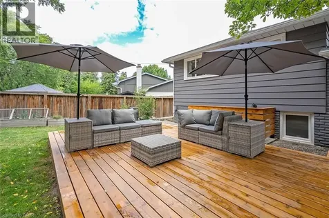 406 Oakwood Drive Burlington ON L7N 1X2
