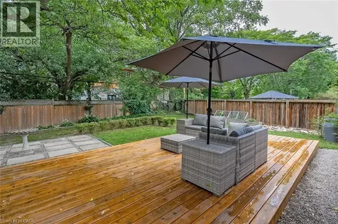 406 Oakwood Drive Burlington ON L7N 1X2