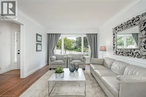 406 Oakwood Drive Burlington ON L7N 1X2