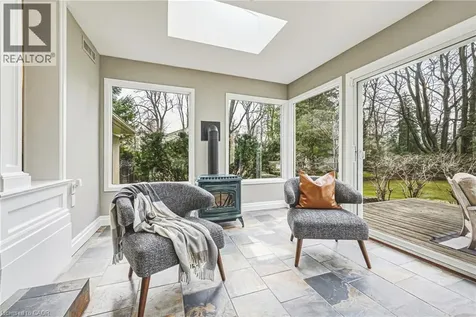 7 Colonial Crescent Oakville ON L6J 4K8