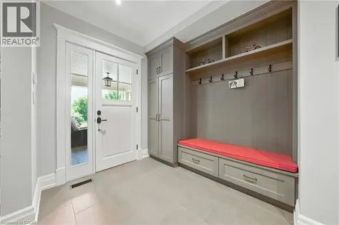 597 Old York Road Burlington ON L7P 4Y6