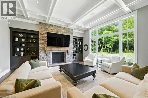 597 Old York Road Burlington ON L7P 4Y6