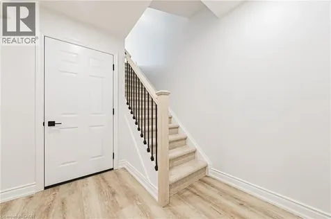 895 Maple Avenue Burlington ON L7S 2H7