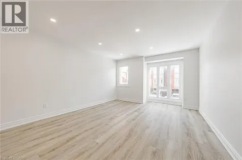 895 Maple Avenue Burlington ON L7S 2H7