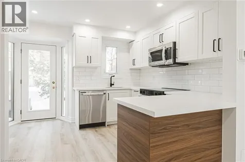 895 Maple Avenue Burlington ON L7S 2H7