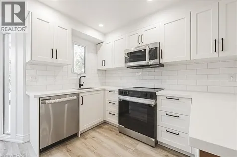 895 Maple Avenue Burlington ON L7S 2H7