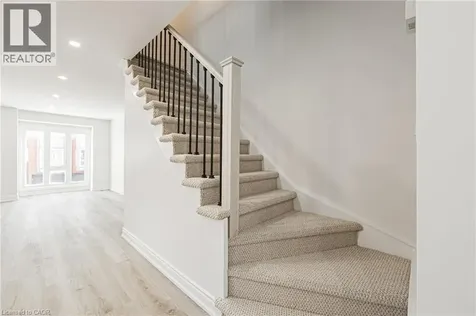 895 Maple Avenue Burlington ON L7S 2H7