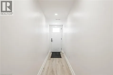 895 Maple Avenue Burlington ON L7S 2H7