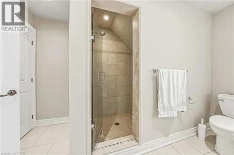 976 Shadeland Avenue Burlington ON L7T 2M5