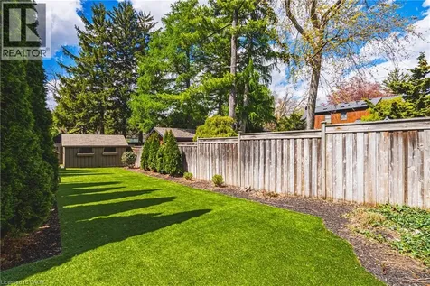 976 Shadeland Avenue Burlington ON L7T 2M5