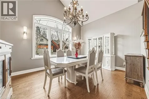 976 Shadeland Avenue Burlington ON L7T 2M5