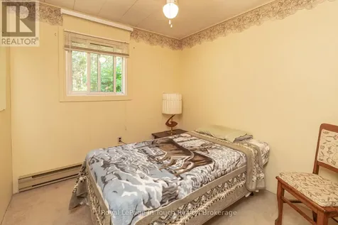 22 Glendale Road Tiny ON L9M 0C2