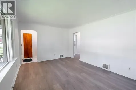 478 Indian Road Sarnia ON N7T 7G4