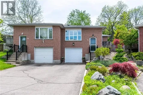 82 Old Huron Court Kitchener ON N2L 1L7