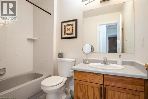 82 Old Huron Court Kitchener ON N2L 1L7