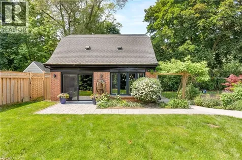 946 Glenwood Avenue Burlington ON L7T 2K2