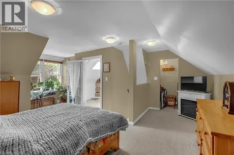 30 Sunset Avenue Hamilton ON L8R 1V6