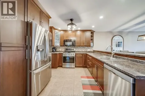 412 Rosewood Drive Lakeshore ON N8L 1B9