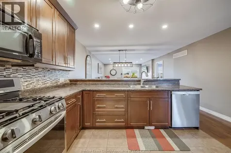412 Rosewood Drive Lakeshore ON N8L 1B9