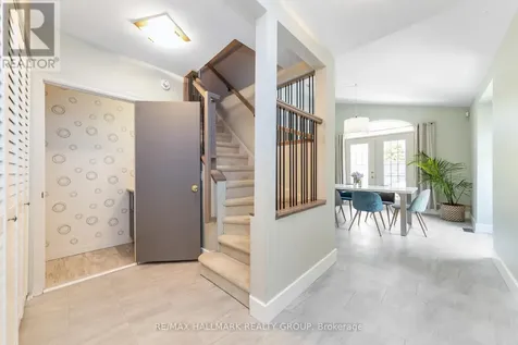321 Beechgrove Avenue Ottawa ON K1Z 6R4