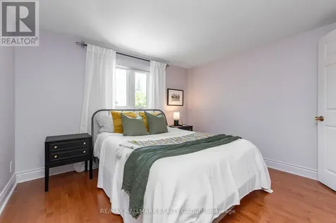 321 Beechgrove Avenue Ottawa ON K1Z 6R4
