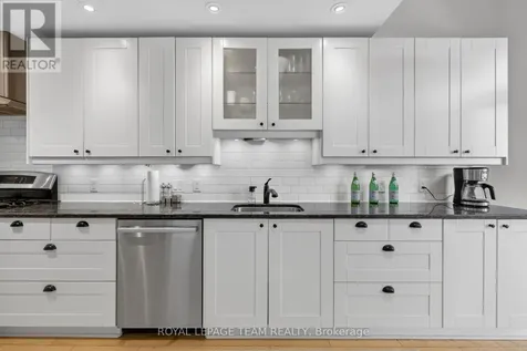 11 Avonhurst Avenue Ottawa ON K2J 4K9