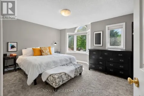 11 Avonhurst Avenue Ottawa ON K2J 4K9