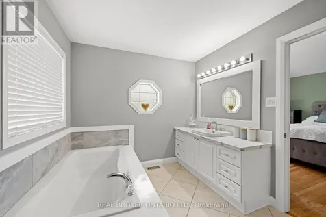 25 Steel Street Ottawa ON K1J 8V4